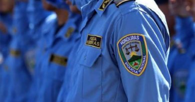 Policías separados denunciarán Comisión Depuradora