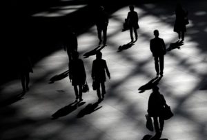 profundización de crisis económica y social